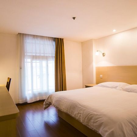 Motel Chongqing Jiefangbai Hongyadong Pedestrian Street Exterior photo
