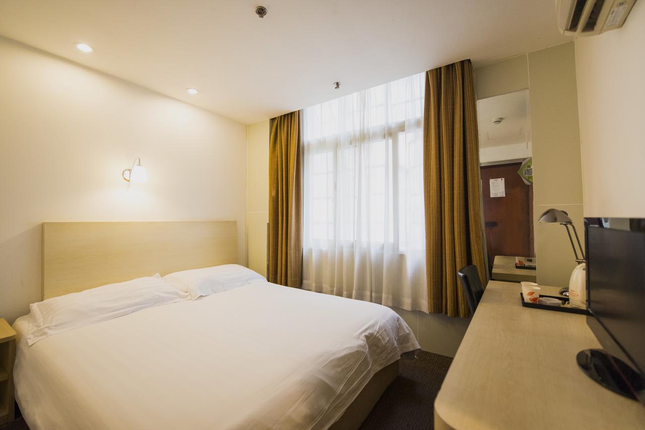 Motel Chongqing Jiefangbai Hongyadong Pedestrian Street Exterior photo